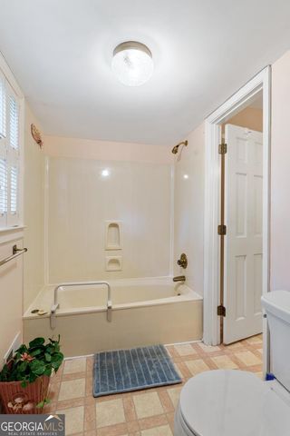 1544 Fair Haven Drive, Riverdale, GA 30296