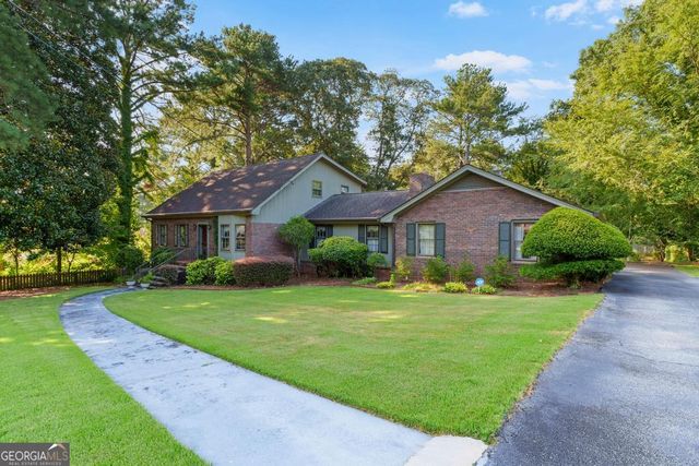 1544 Fair Haven Drive, Riverdale, GA 30296