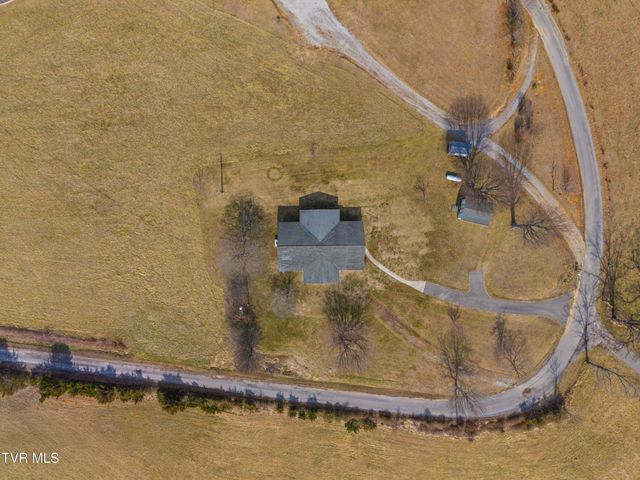 1370 Raven Hill Road, Tazewell, TN 37879