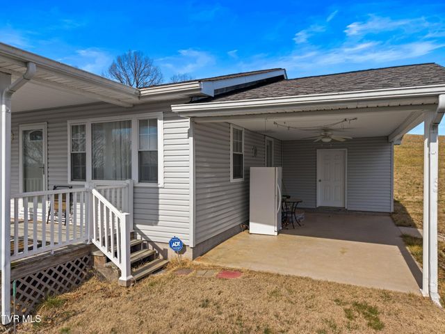 1370 Raven Hill Road, Tazewell, TN 37879