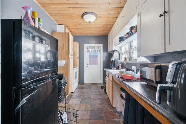 735 N Park Avenue, Shawnee, OK 74801