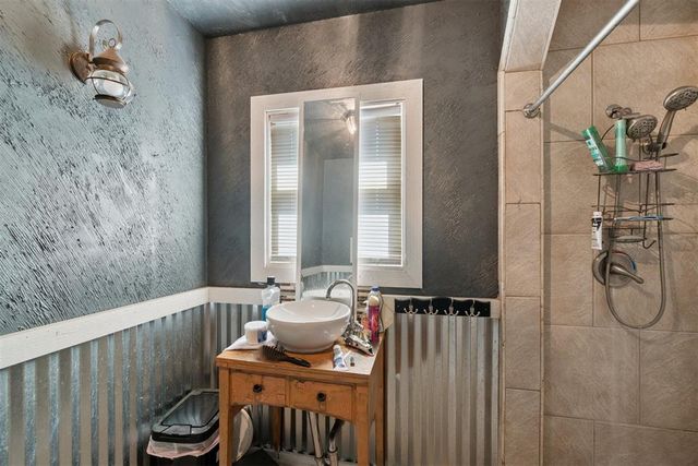 735 N Park Avenue, Shawnee, OK 74801