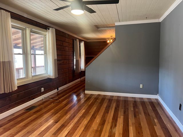 3641 Cabin Creek Road, London, KY 40741