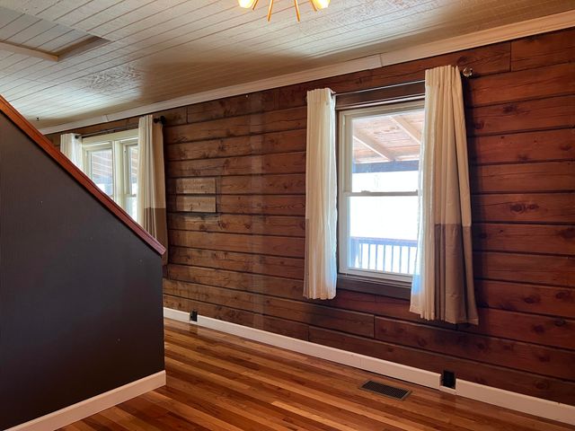 3641 Cabin Creek Road, London, KY 40741