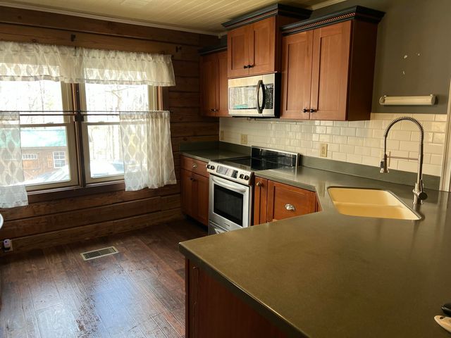 3641 Cabin Creek Road, London, KY 40741