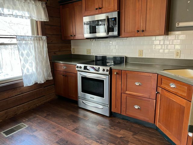 3641 Cabin Creek Road, London, KY 40741