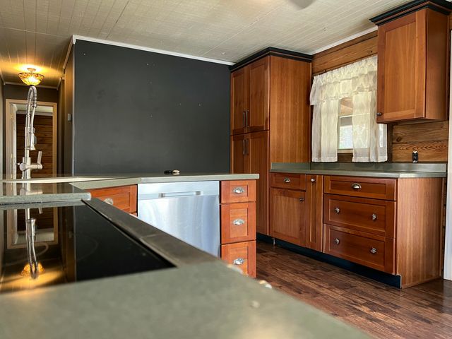 3641 Cabin Creek Road, London, KY 40741