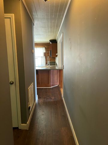 3641 Cabin Creek Road, London, KY 40741