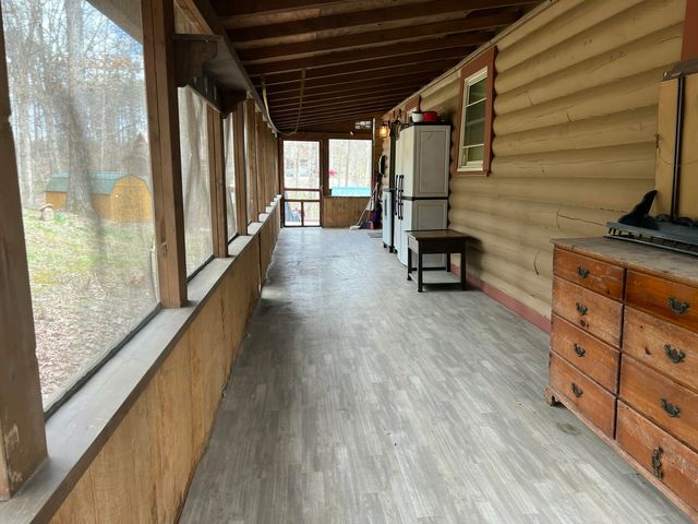 3641 Cabin Creek Road, London, KY 40741