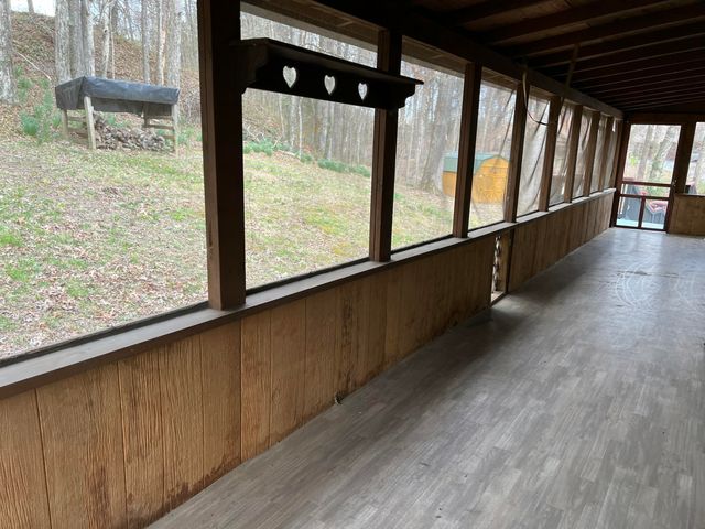 3641 Cabin Creek Road, London, KY 40741