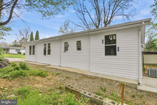 11901 SUN VALLEY DR, Hagerstown, MD 21742