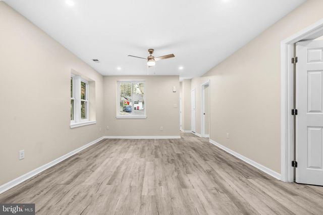 11901 SUN VALLEY DR, Hagerstown, MD 21742