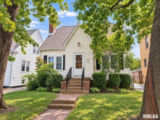 823 W MEADOWS Place, Peoria, IL 61604