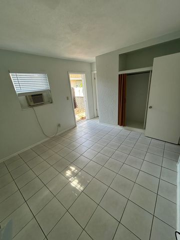 5881 NE 18th Avenue 2, Fort Lauderdale, FL 33334