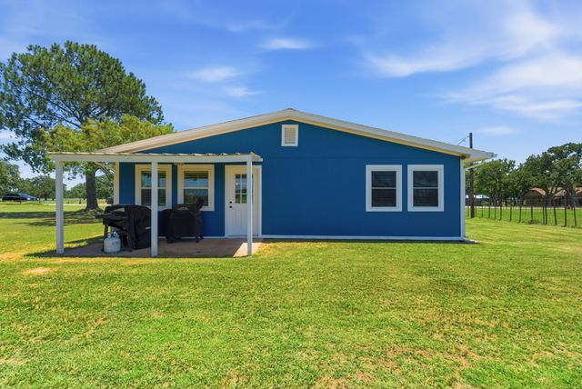 1198 Poe Prairie Road, Millsap, TX 76066