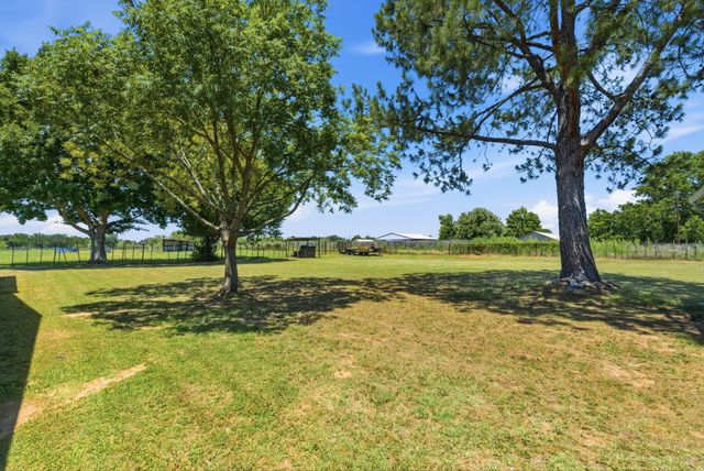1198 Poe Prairie Road, Millsap, TX 76066