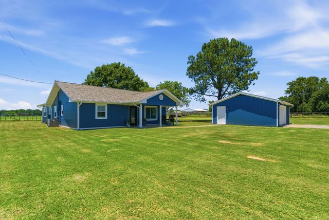 1198 Poe Prairie Road, Millsap, TX 76066