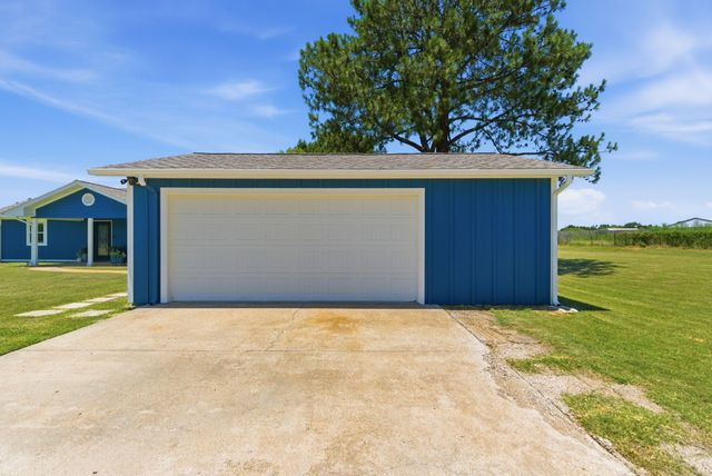 1198 Poe Prairie Road, Millsap, TX 76066