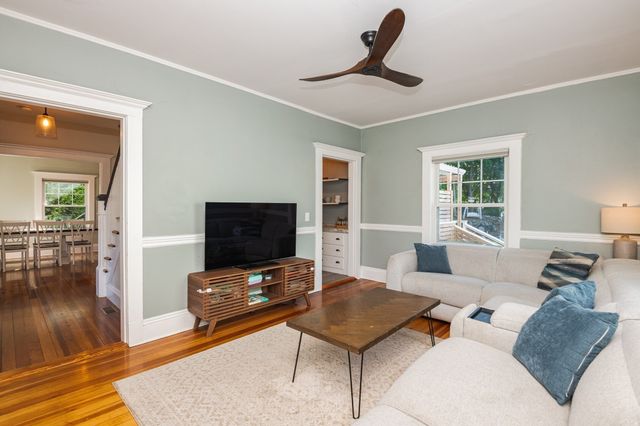 5 Sturtevant St, Beverly, MA 01915