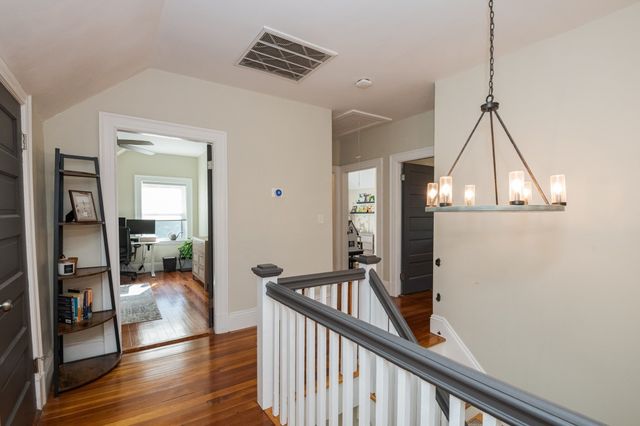 5 Sturtevant St, Beverly, MA 01915