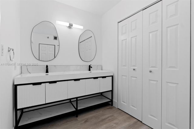 20505 E Country Club Drive 434, Aventura, FL 33180