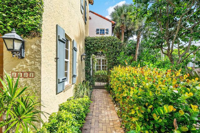 1031 Coralina Lane, Delray Beach, FL 33483