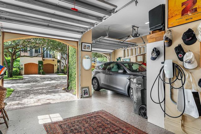 1031 Coralina Lane, Delray Beach, FL 33483