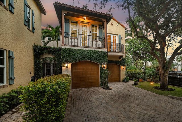 1031 Coralina Lane, Delray Beach, FL 33483