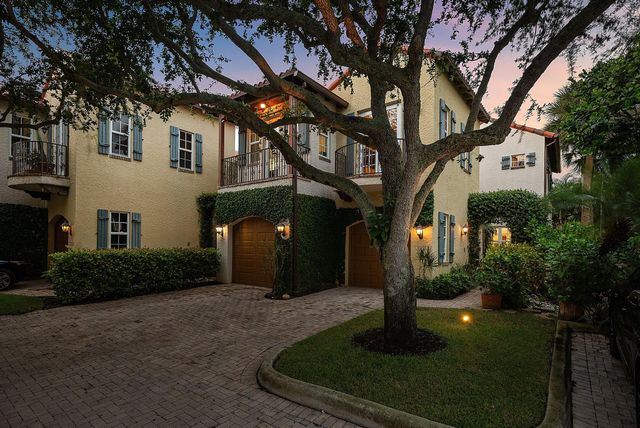 1031 Coralina Lane, Delray Beach, FL 33483