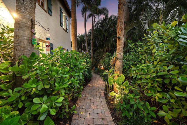 1031 Coralina Lane, Delray Beach, FL 33483