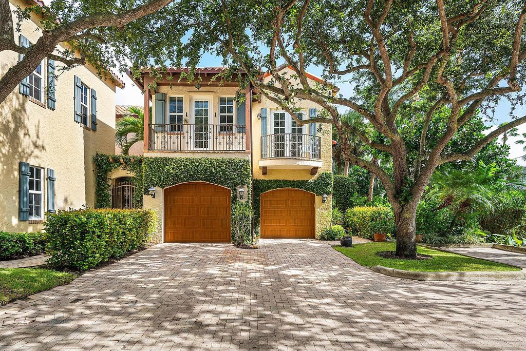 1031 Coralina Lane, Delray Beach, FL 33483