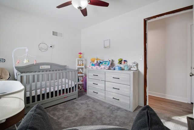 3060 E Stonefield DRIVE, Oak Creek, WI 53154