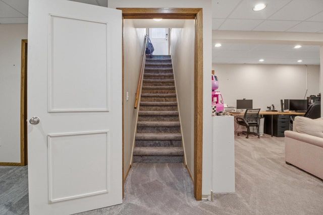 3060 E Stonefield DRIVE, Oak Creek, WI 53154