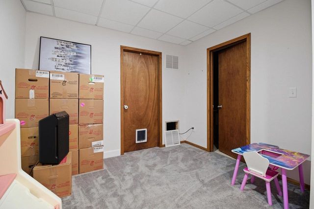 3060 E Stonefield DRIVE, Oak Creek, WI 53154