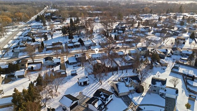 3060 E Stonefield DRIVE, Oak Creek, WI 53154