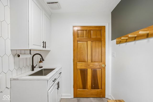 7655 Randue Court, Indianapolis, IN 46278
