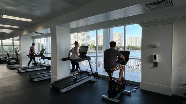 18061 Biscayne Blvd 1404, Aventura, FL 33160