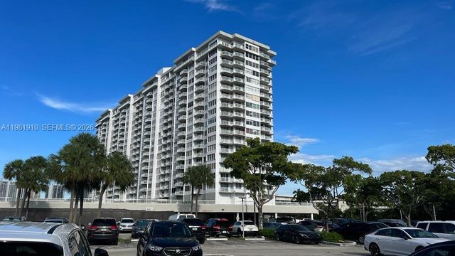 18061 Biscayne Blvd 1404, Aventura, FL 33160