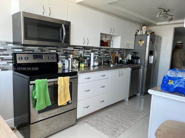 18061 Biscayne Blvd 1404, Aventura, FL 33160