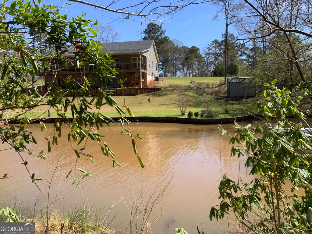 109 Cape Harbour Drive NW, Milledgeville, GA 31061