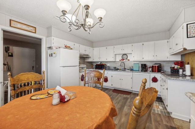 4901 Highway 52, W, Lafayette, TN 37083