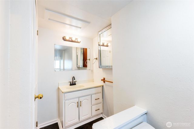 1102 N Sheridan Avenue, Tacoma, WA 98403