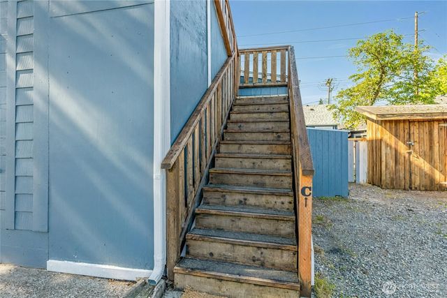 1102 N Sheridan Avenue, Tacoma, WA 98403