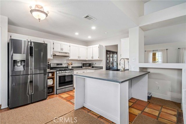 3340 Brabham Avenue, Rosamond, CA 93560