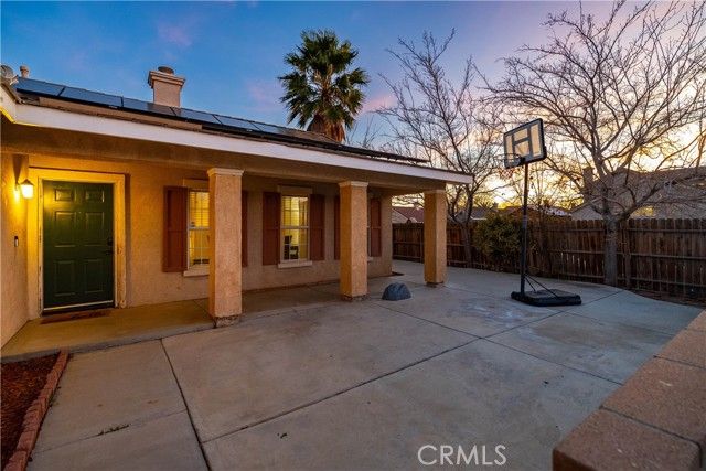 3340 Brabham Avenue, Rosamond, CA 93560