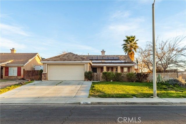 3340 Brabham Avenue, Rosamond, CA 93560