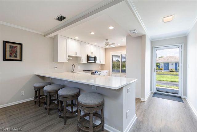 51 Glades BLVD 1531, Naples, FL 34112