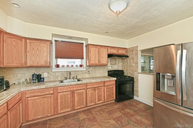 540 W Olive Street, Long Beach, NY 11561