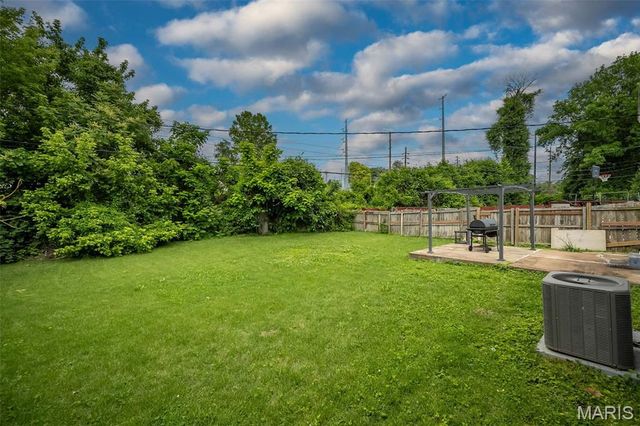 607 Majesty Court, Unincorporated, MO 63125