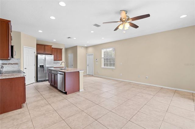 8961 TURNSTONE HAVEN PLACE, Tampa, FL 33619